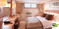 Круизен кораб за продажба