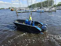 Контейнеровоз за продажба