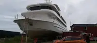 Круизен кораб за продажба
