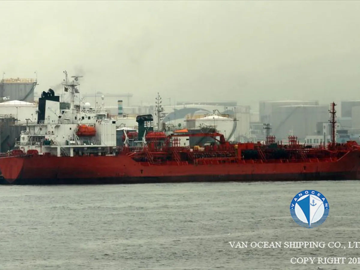 Танкер за нефт/химикали за продажба