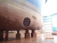 Хладилен кораб за продажба