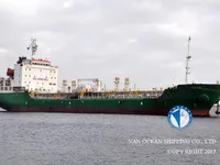 Танкер за нефт/химикали за продажба