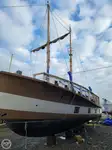 Круизен кораб за продажба