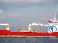 Хладилен кораб за продажба