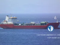 Танкер за нефт/химикали за продажба