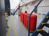Хладилен кораб за продажба