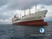 Хладилен кораб за продажба