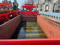 Баржа за продажба