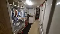 Кораб за доставки за продажба