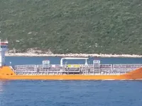 Танкер за нефт/химикали за продажба