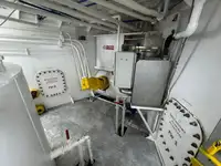 Контейнеровоз за продажба