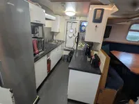 Кораб за проучване за продажба