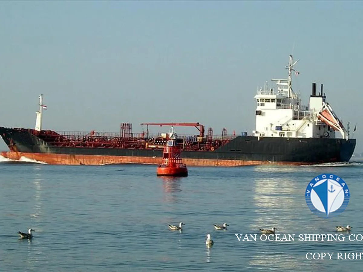 Танкер за нефт/химикали за продажба