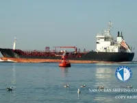 Танкер за нефт/химикали за продажба