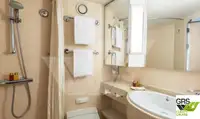 Круизен кораб за продажба