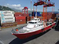 Контейнеровоз за продажба