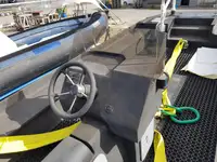 Контейнеровоз за продажба