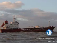 Танкер за нефт/химикали за продажба