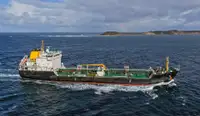 Oil/Chemical tanker за продан