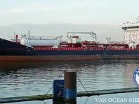 Танкер за нефт/химикали за продажба