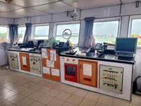 Десантен кораб, танкер за продажба
