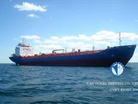 Танкер за нефт/химикали за продажба