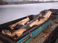 Баржа за продажба
