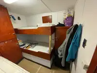 Контейнеровоз за продажба