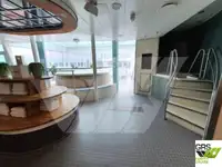 Круизен кораб за продажба