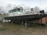 Екипажна лодка за продан