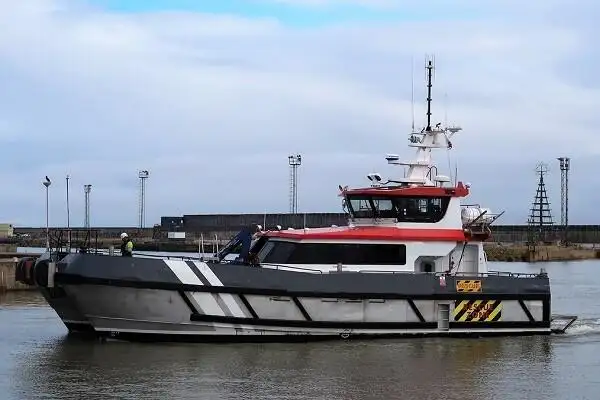 кораб за вятърен парк за продан