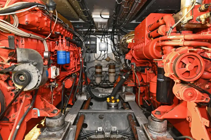 Моторен кораб за продан