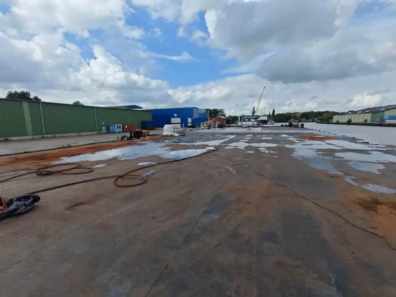 шлеп за продан