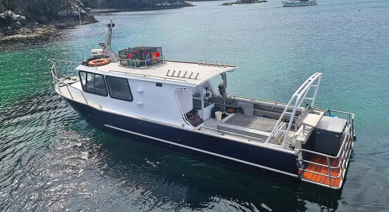 Риболовен траулер за продан