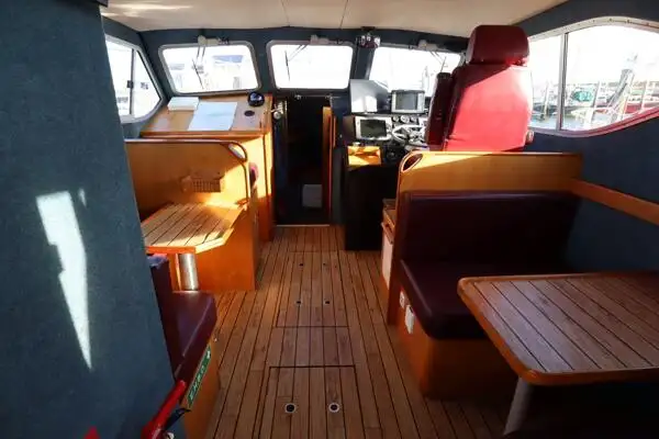 Патрулна лодка за продан