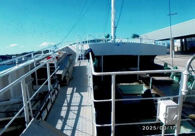 Риболовен траулер за продан