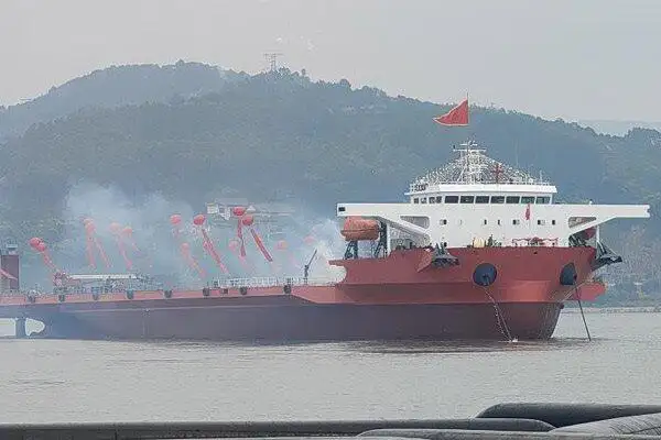 шлеп за продан