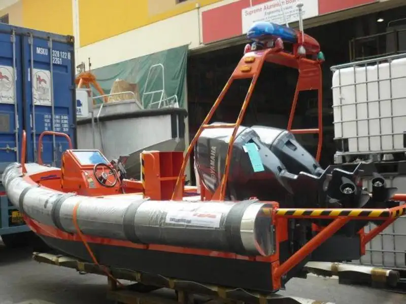 Спасителен кораб за продан