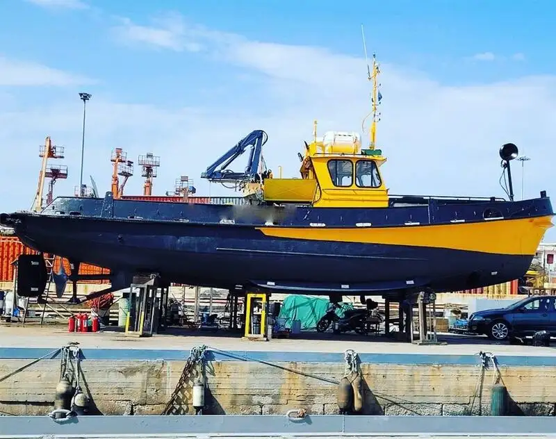 Работни лодки за продан