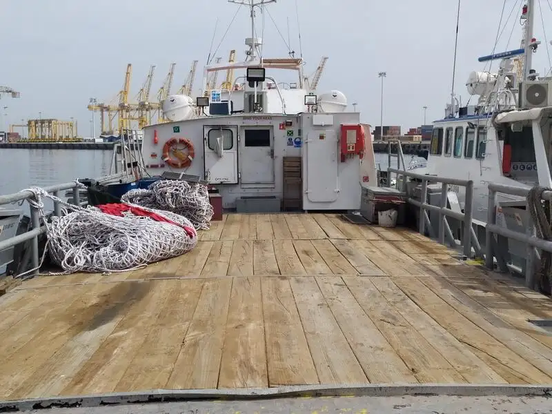 Кораб за доставки за продан