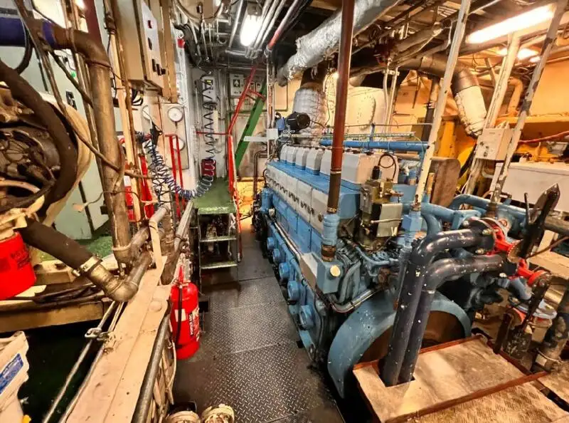 Риболовен траулер за продан