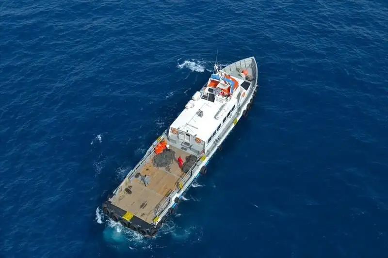 Кораб за доставки за продан