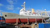 Изследователски кораб за продан
