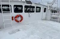 Екипажна лодка за продан