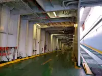 Хладилен кораб за продан