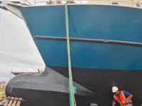 Риболовен траулер за продан