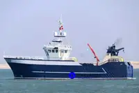 Кораб-траулер с мрежи гъргър за продан