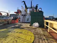 Кораб за доставки за продан