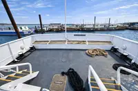 Моторен кораб за продан