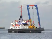 Работни лодки за продан